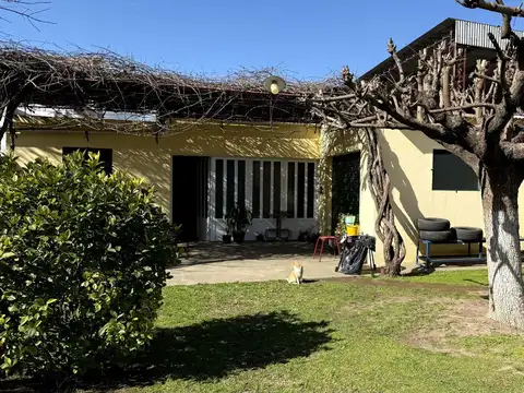 Casa en Venta en Fray Luis Beltran, USD 138.000