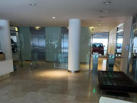 Oficina en Alquiler al Este