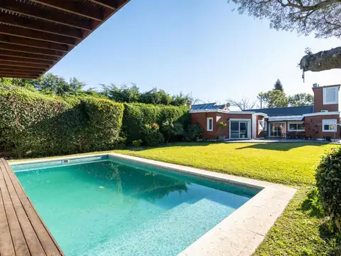 CASA EN VENTA EN VILLA ELISA