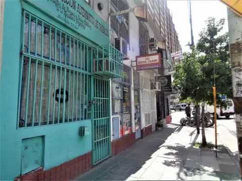Local en Venta en Almagro, USD 220.000