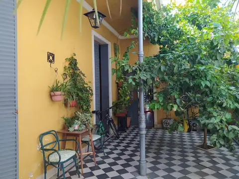 Casa 3 ambientes con 1 baño