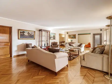 Departamento en Venta de 5 ambientes