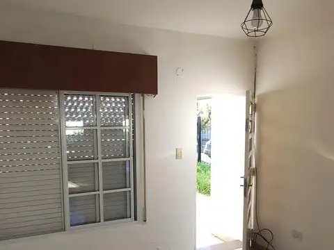 Casa en Alquiler con 2 cocheras