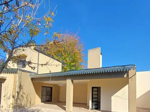 "MODERNA CASA EN LAS PALTAS"