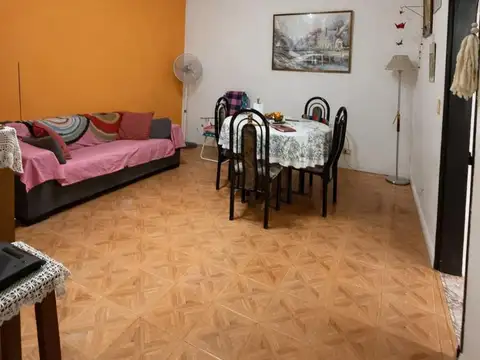 Depto Tipo Casa 3 ambientes con 1 baño