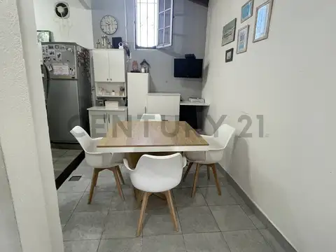 Depto Tipo Casa 4 ambientes con 1 baño