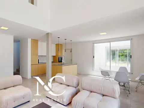 Casa 5 ambientes con 3 baños