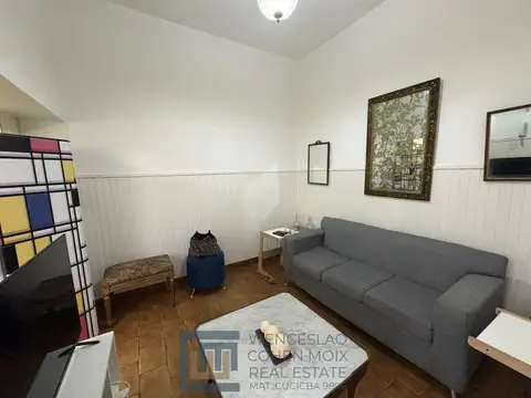 French 2200 y Uriburu. PH  de 3 ambientes, 1° Piso  por escalera, luminoso!