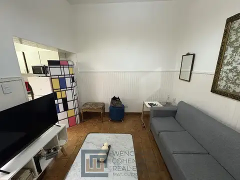 French 2200 y Uriburu. PH  de 3 ambientes, 1° Piso  por escalera, luminoso!