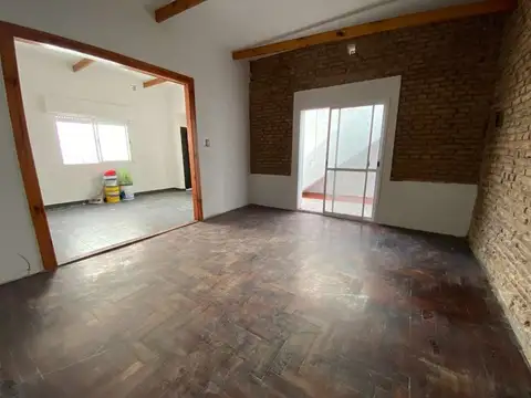 Noruega 3700, Piso PB