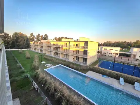 Venta departamento de dos ambientes  en Chic Village Pilar