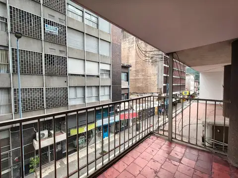 Oficina en Alquiler 63 años