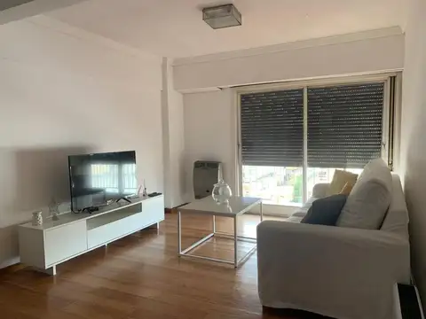 Carlos Casares 900