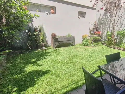 Depto Tipo Casa en Venta en Olivos, USD 339.000