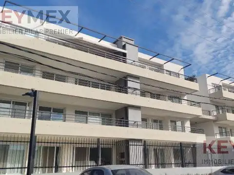 Depto VTA PILAR ZUG CAMAÑO 3 AMB PB GALERIA JARDIN PILETA SUM SEGURIDAD