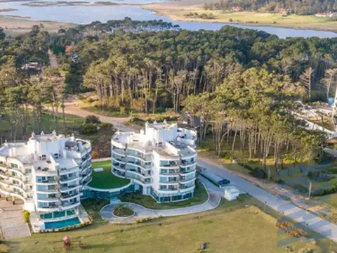 Punta Del Este - Frente Al Mar-  2 Ambientes  Amenities  Bou