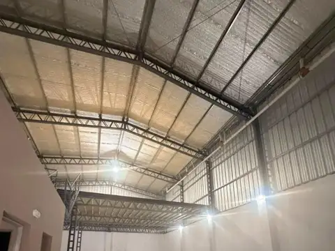 Galpon en Alquiler en Ituzaingo Norte, $ 3.800.000