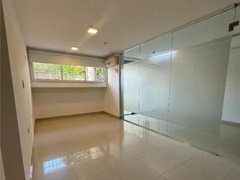 LE SAIGE ALICE 100, Piso P.B.