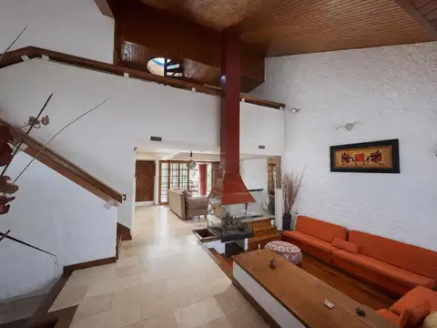 Casa en Venta de 5 dormitorios