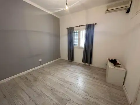 Casa en Venta en Temperley, USD 115.000