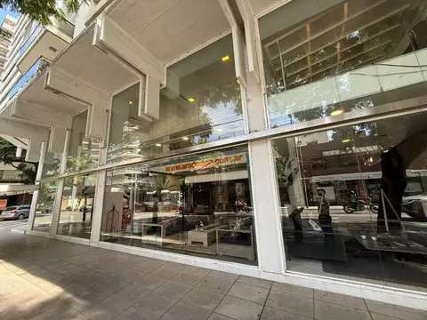 Local en Venta en La Lucila Libertador / Río, USD 1.400.000