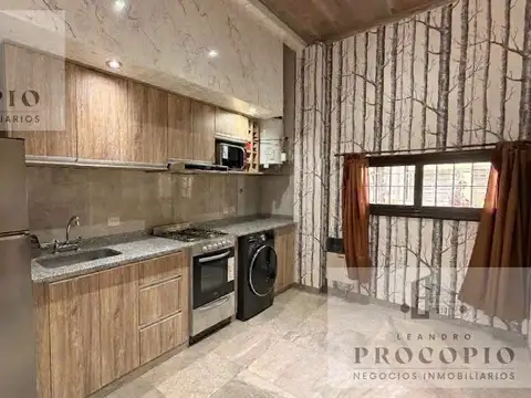 CASA EN VENTA CON PILETA Y PARQUE - PADUA CENTRO