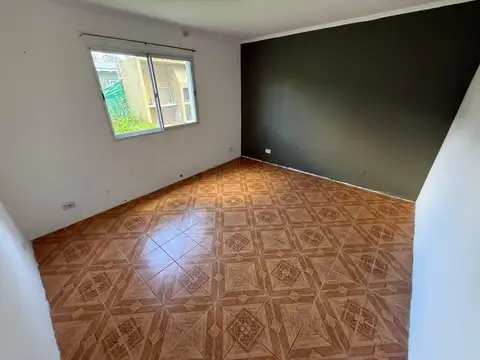 Dos Casas con Pileta sobre un Lote de 1.525 m² en Barrio Parque La Verdad – Ideal para Inversión o Vivienda Multifamiliar