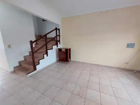 Casa en Alquiler en Centro, $ 850.000