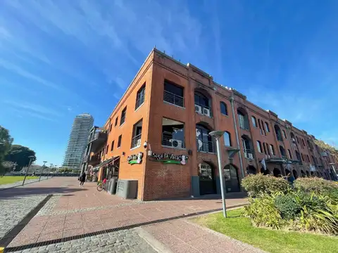 OFICINA PUERTO MADERO VENTA COCHERA  274m2