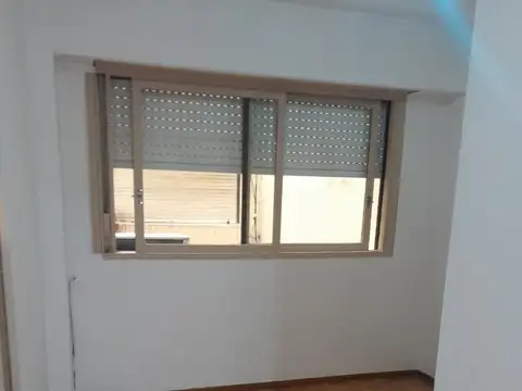 Sarmiento 1400, Piso 2