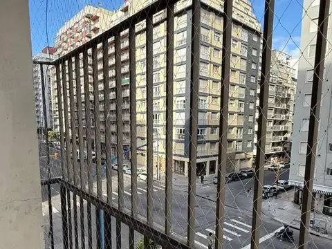 Avenida Colon 1500, Piso 3