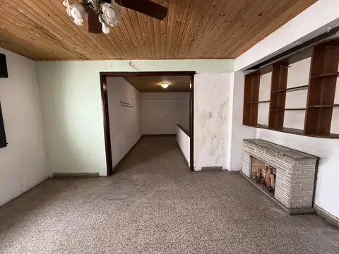 Depto Tipo Casa en Venta 60 años