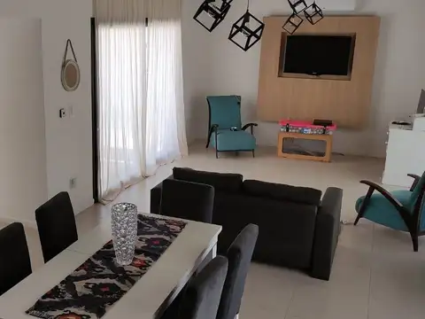 Casa en Venta en Funes, USD 225.000