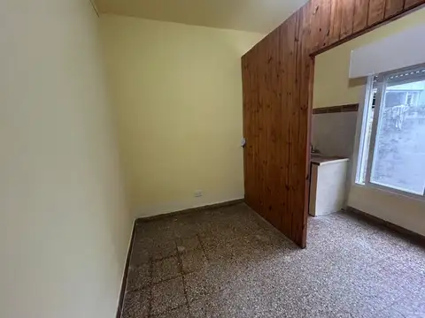 Depto Tipo Casa en Alquiler de 1 dormitorio