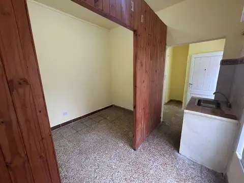 Depto Tipo Casa en Alquiler de Monoambiente