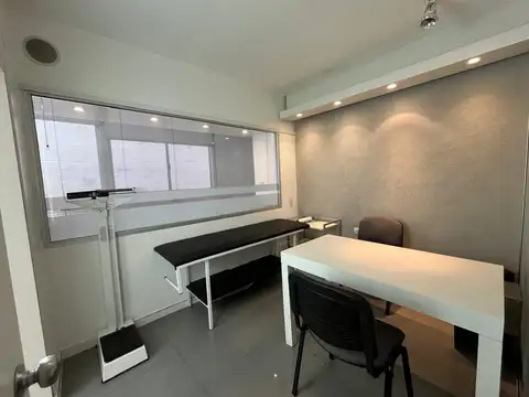 Oficina 3 ambientes con 1 baño