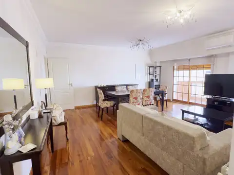 VENTA 4 AMBIENTES CON BALCÓN – 3 DORMITORIOS – RAMÓN FALCÓN 5700