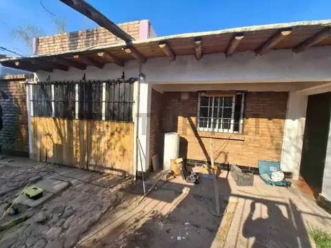 ¡Casa en alquiler en Rodeo de la Cruz!