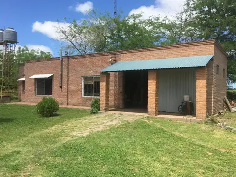 Quinta en venta - 4 Dormitorios 4 Baños - 10000mts2 - Mercedes