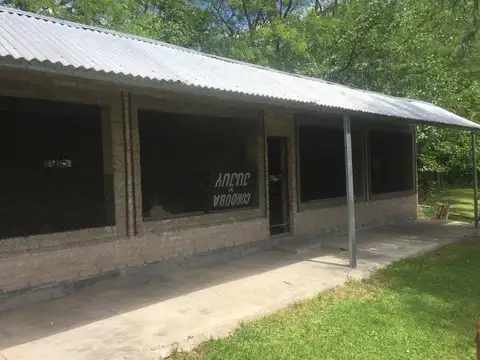 Quinta en venta - 4 Dormitorios 4 Baños - 10000mts2 - Mercedes