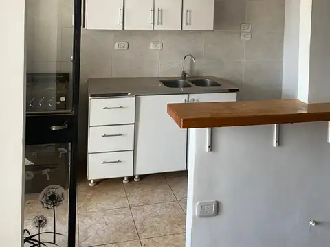 Avenida Pellegrini 700