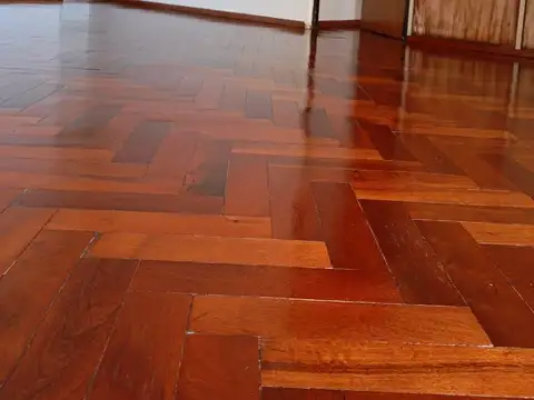 Avenida Pellegrini 700