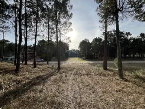 Cod 170 – Lote en Barrio Pioneros, Pinamar.