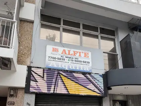 AMPLIO Local sobre Av. Nazca - 4.30 x 25 - DOBLE Altura - 2 Plantas - OPORTUNIDAD  