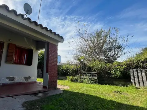 Casa 3 ambientes con 2 baños