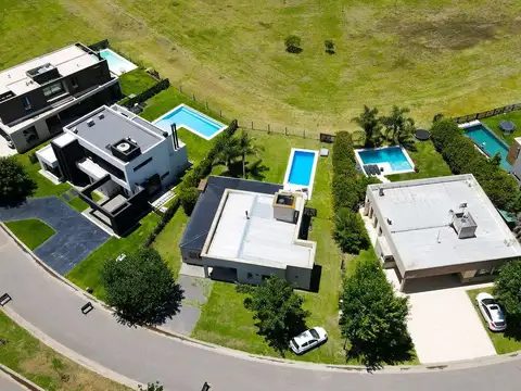 Casa en Venta al Este