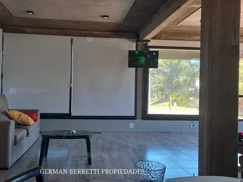 Casa 5 ambientes con 3 baños