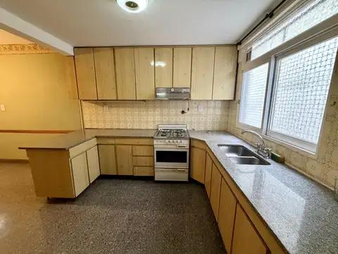 Departamento en Alquiler de 4 ambientes