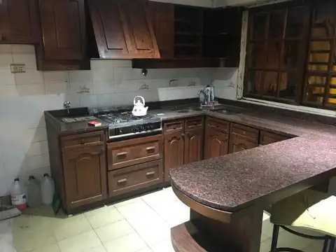 Casa 4 ambientes con 3 baños
