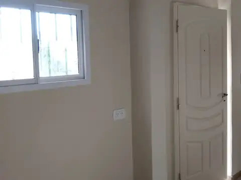 Casa en Alquiler en Villa Elisa, $ 650.000